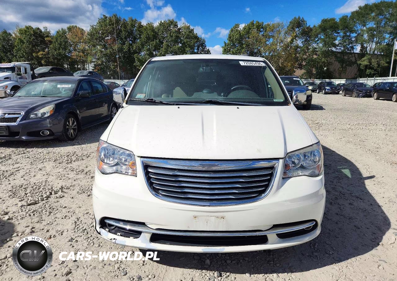 2011 Chrysler Town & Country Touring L VIN:2A4RR8DG1BR781228 - 5