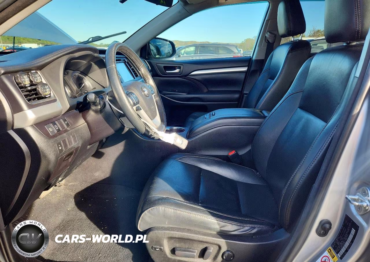 2018 Toyota Highlander Xle VIN:5TDJZRFH7JS552038 - 7