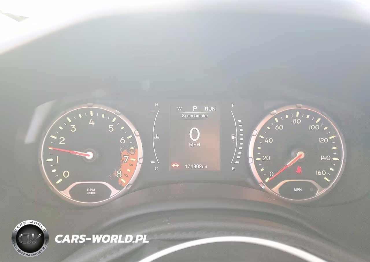 2017 Jeep Renegade Latitude VIN:ZACCJABB0HPG00876 - 9
