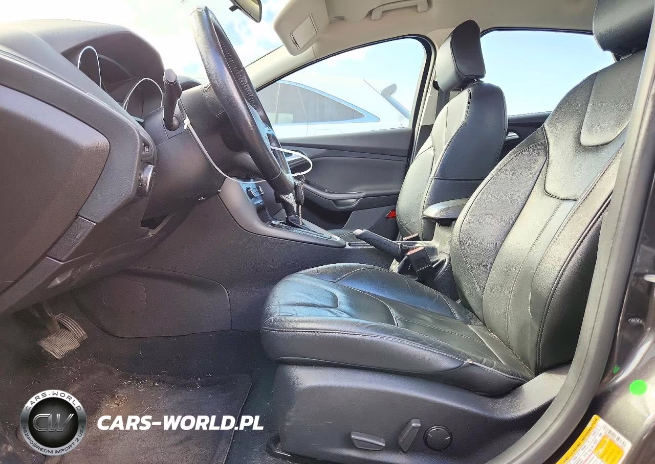 2016 Ford Focus Se VIN:1FADP3K29GL332935 - 7