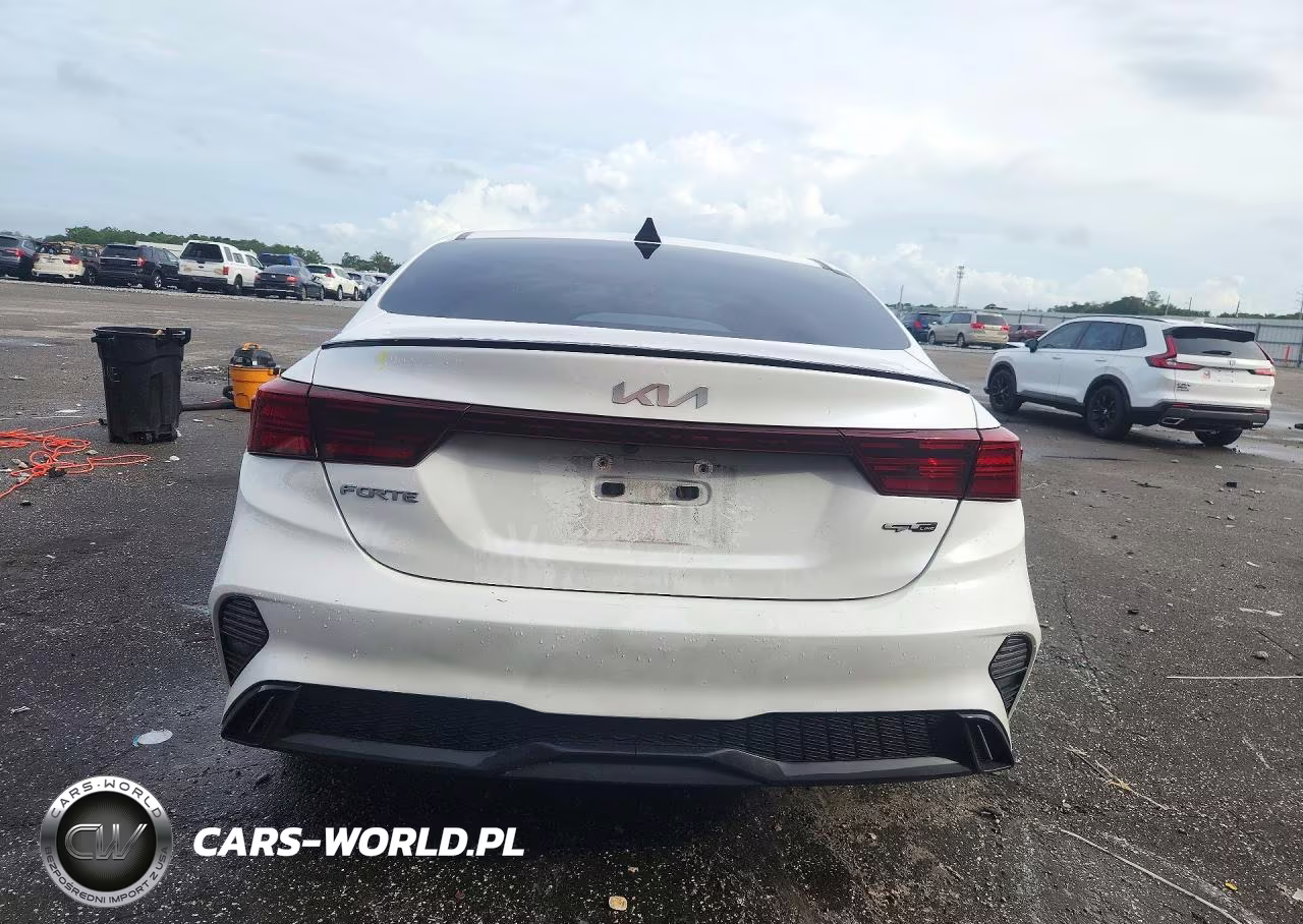 2023 Kia Forte Gt Line VIN:3KPF54AD4PE656952 - 6