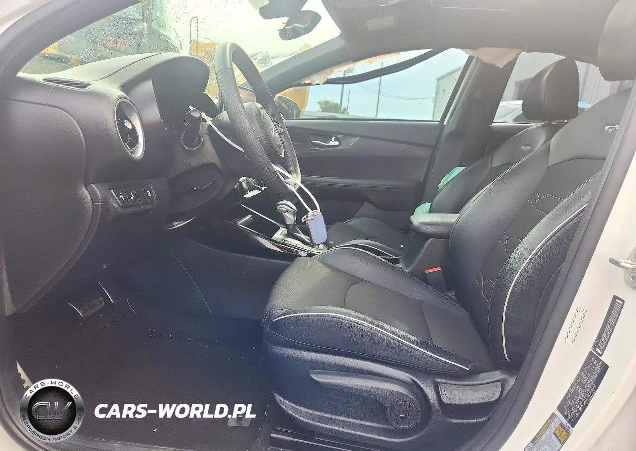 2023 Kia Forte Gt Line VIN:3KPF54AD4PE656952 - 7