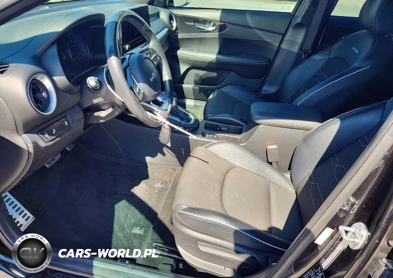 2023 Kia Forte Gt Line VIN:3KPF54AD7PE519407 - 7