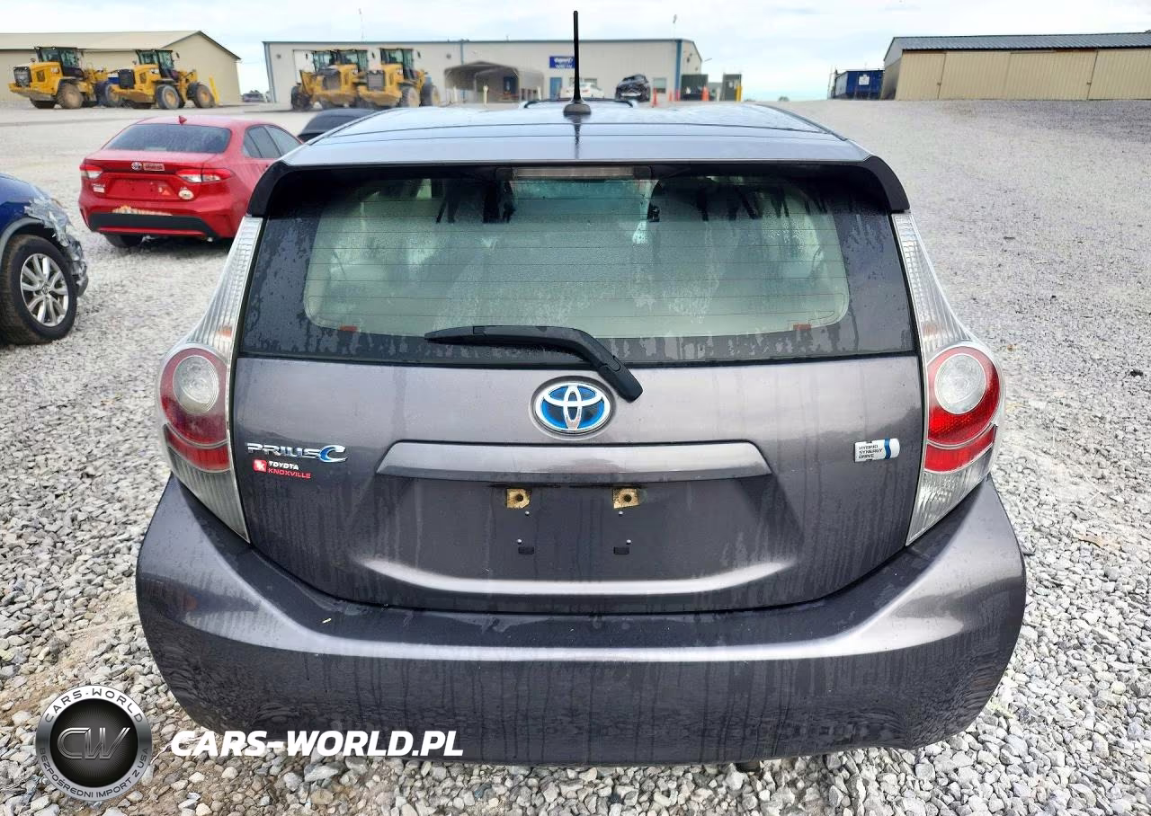 2012 Toyota Prius C Three VIN:JTDKDTB34C1513143 - 6