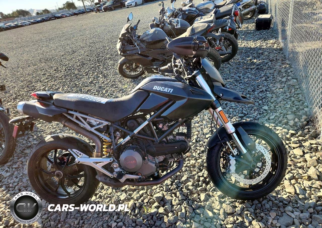 2010 Ducati Hypermotard 796 – zdjęcie 1 z 9