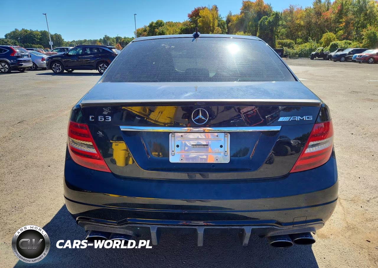 2013 Mercedes-Benz C 63 Amg VIN:WDDGF7HB6DA744302 - 6
