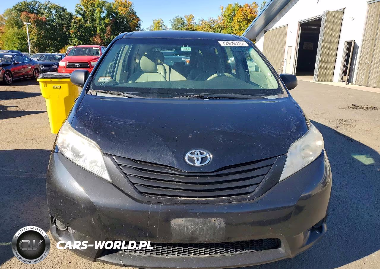 2011 Toyota Sienna Base 7-Passenger VIN:5TDZK3DCXBS030274 - 5