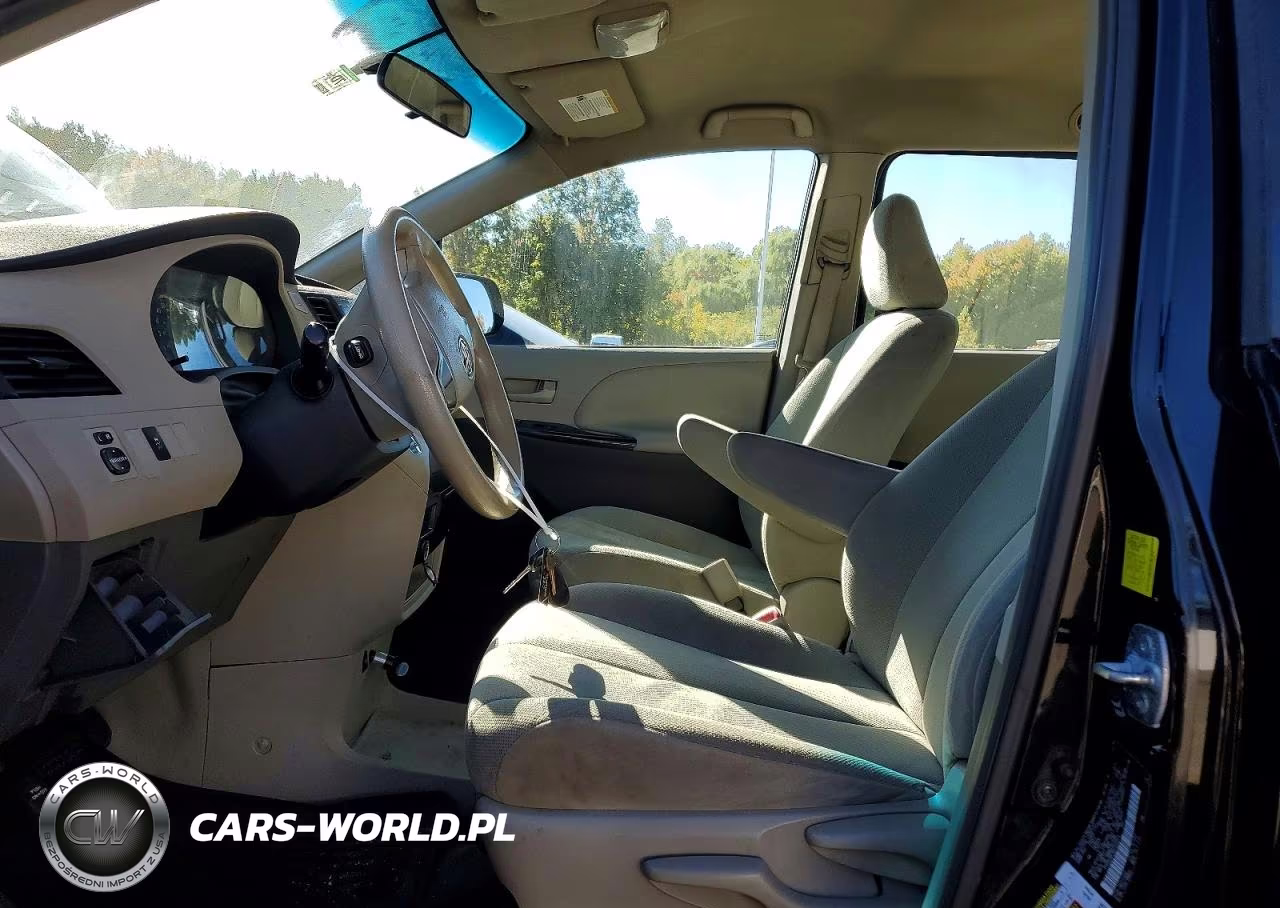 2011 Toyota Sienna Base 7-Passenger VIN:5TDZK3DCXBS030274 - 7