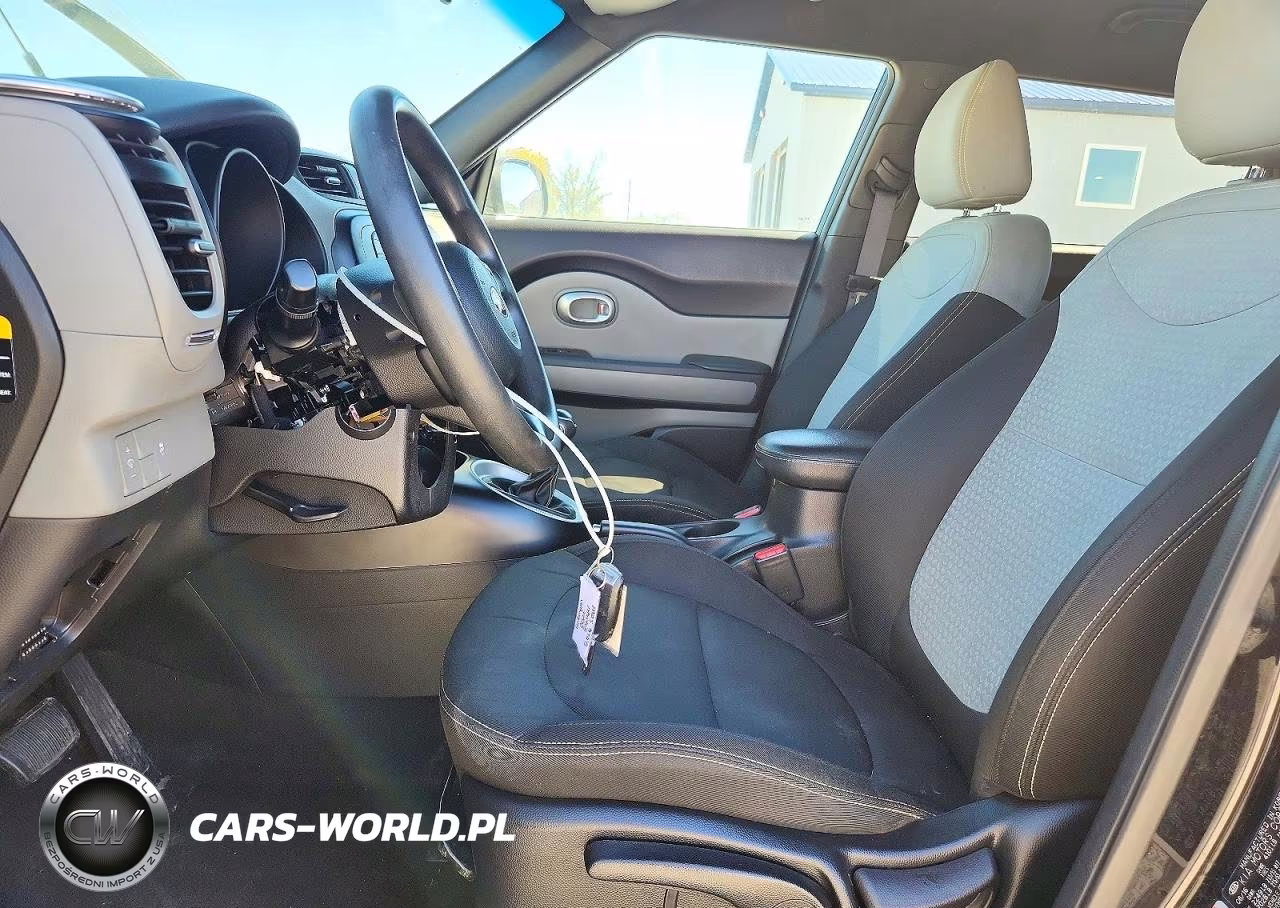 2016 Kia Soul + VIN:KNDJP3A54G7397547 - 7