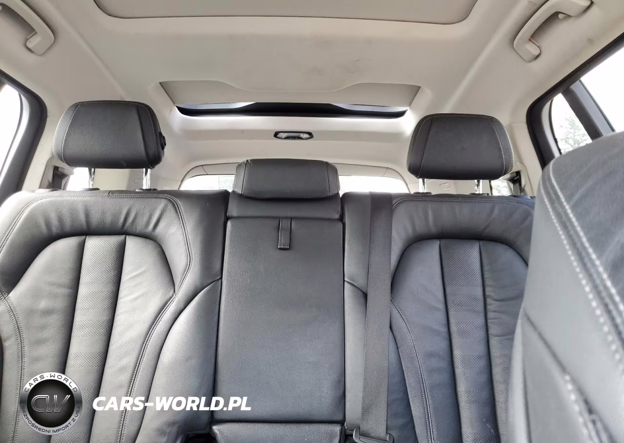 2019 BMW X7 xDrive50I VIN:5UXCX4C59KLS37822 - 10