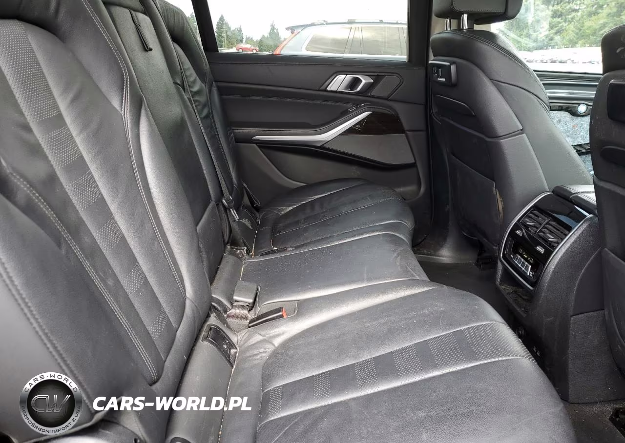 2019 BMW X7 xDrive50I VIN:5UXCX4C59KLS37822 - 11