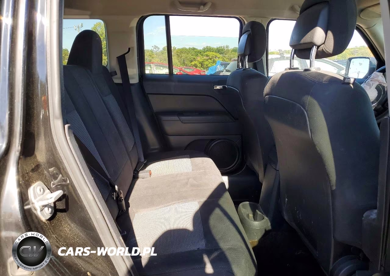 2016 Jeep Patriot Sport VIN:1C4NJPBB7GD547263 - 10