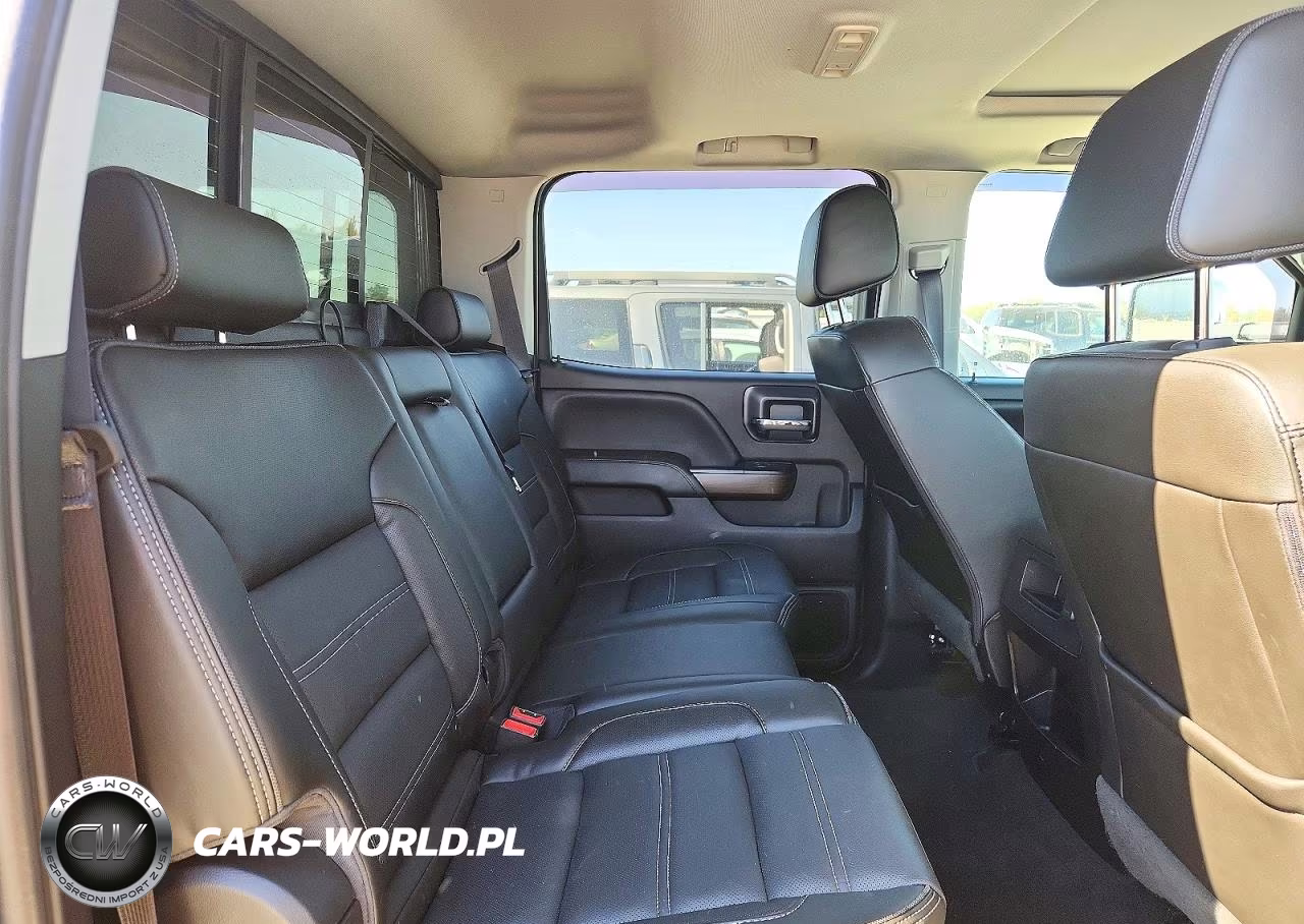 2018 GMC Sierra K2500 Denali VIN:1GT12UEYXJF158283 - 10