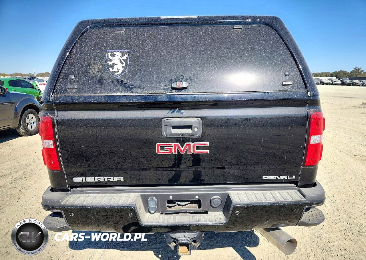 2018 GMC Sierra K2500 Denali VIN:1GT12UEYXJF158283 - 6