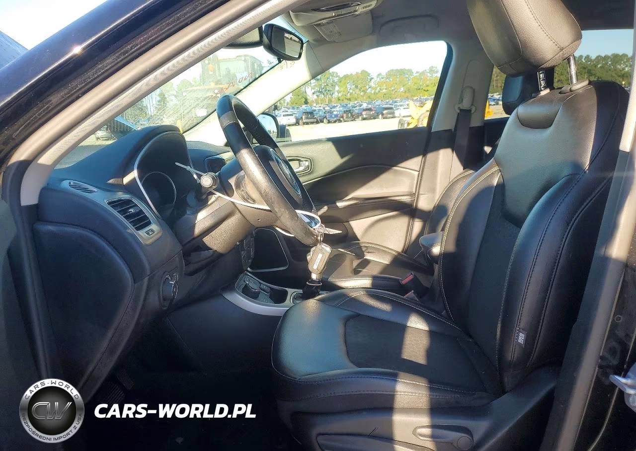 2019 Jeep Compass Latitude VIN:3C4NJDBB7KT650331 - 7