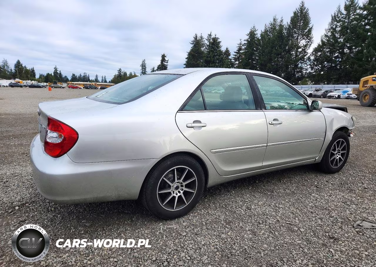 2004 Toyota Camry Xle V6 VIN:4T1BF30K54U581001 - 3