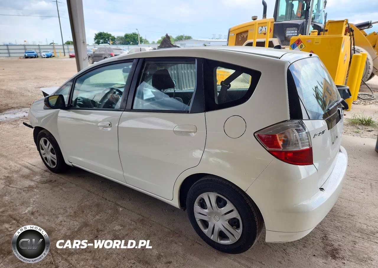 2011 Honda Fit VIN:JHMGE8H35BS007688 - 2
