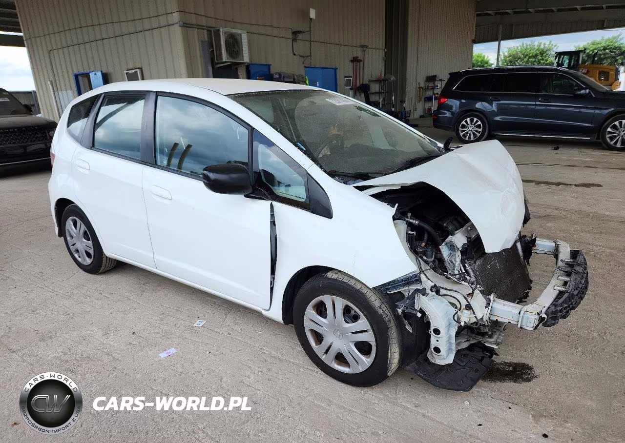 2011 Honda Fit VIN:JHMGE8H35BS007688 - 4