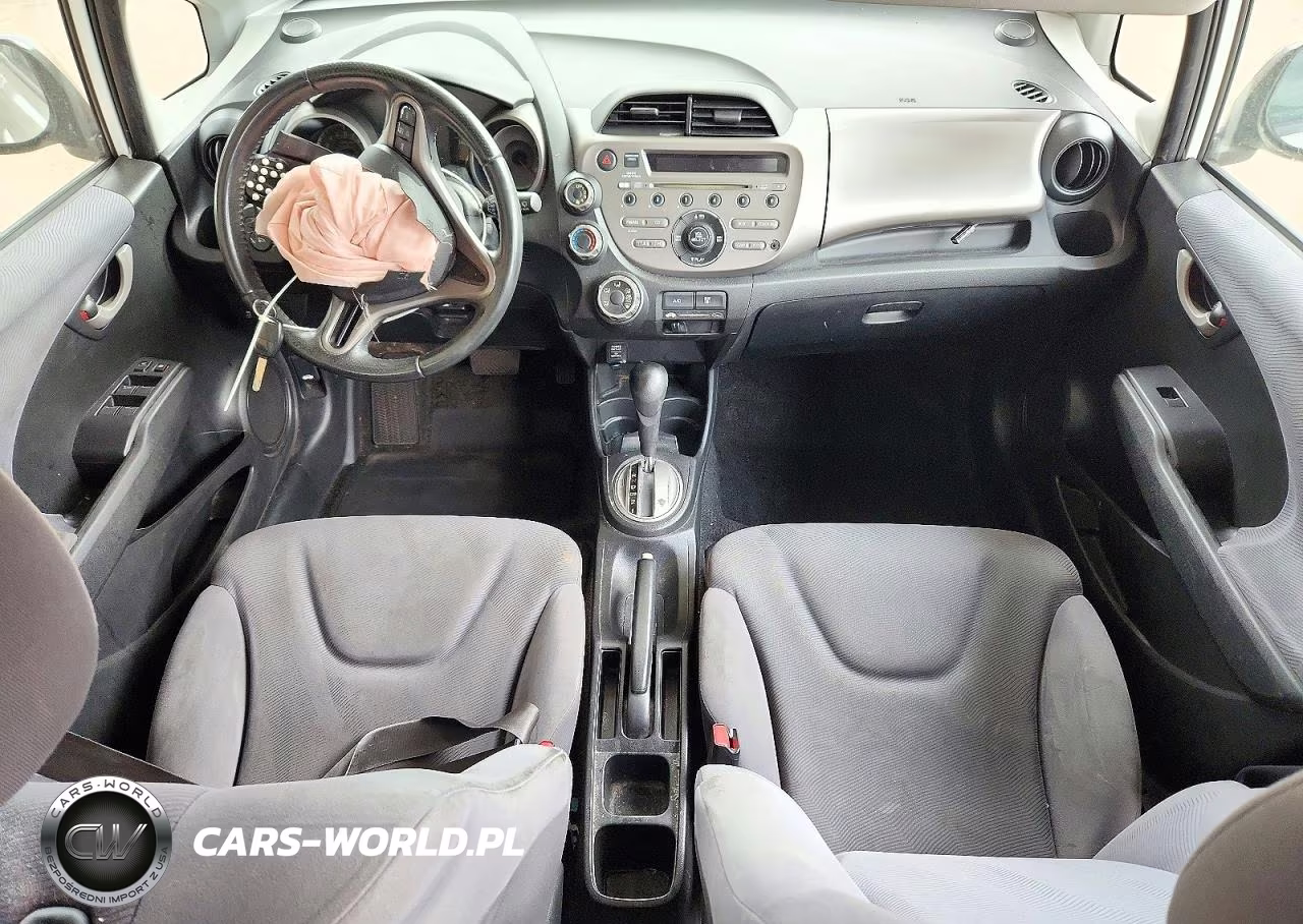 2011 Honda Fit VIN:JHMGE8H35BS007688 - 8