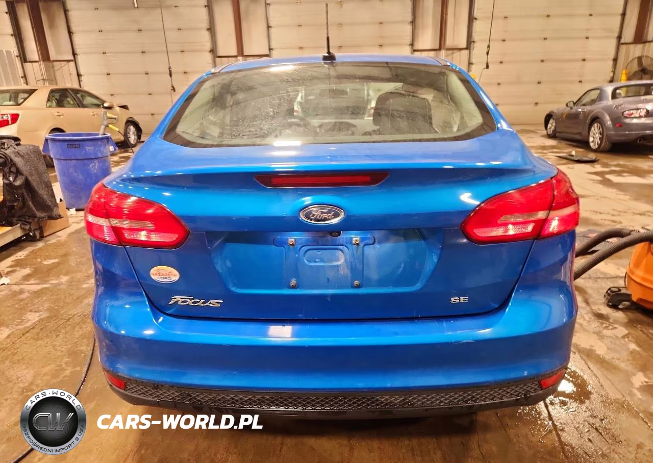 2016 Ford Focus Se VIN:1FADP3F25GL354800 - 6