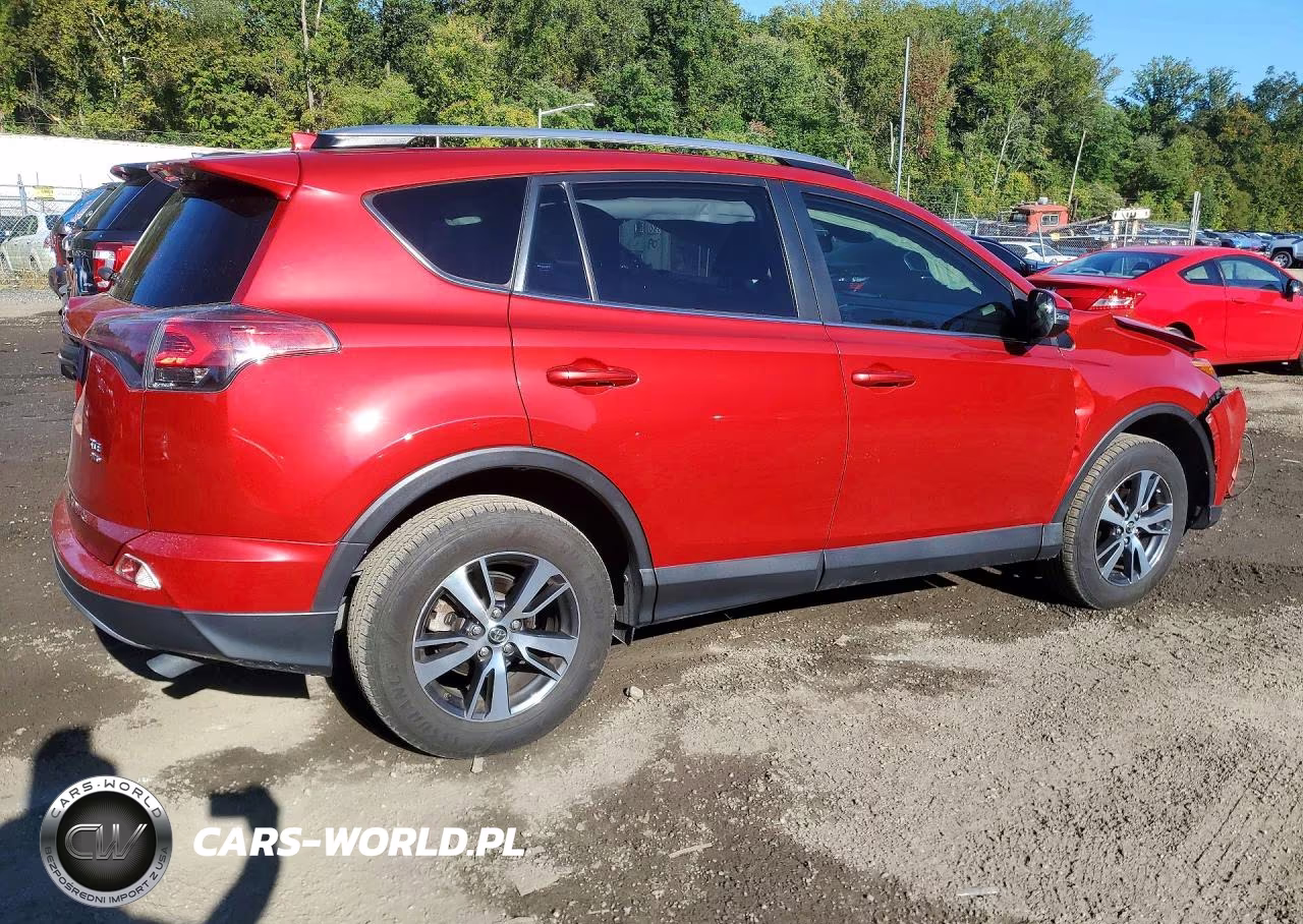 2017 Toyota Rav4 Xle VIN:JTMRFREV1HJ135508 - 3