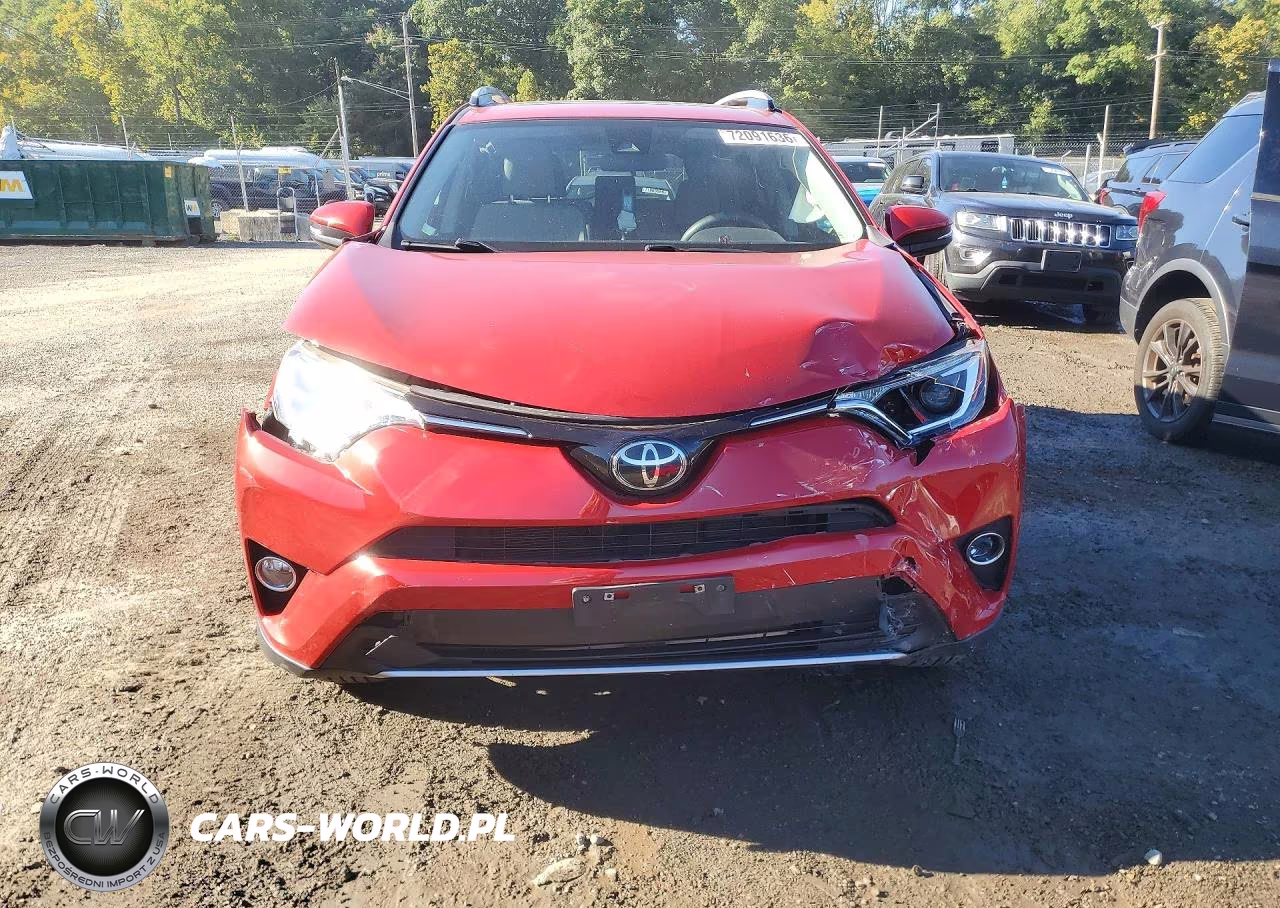 2017 Toyota Rav4 Xle VIN:JTMRFREV1HJ135508 - 5