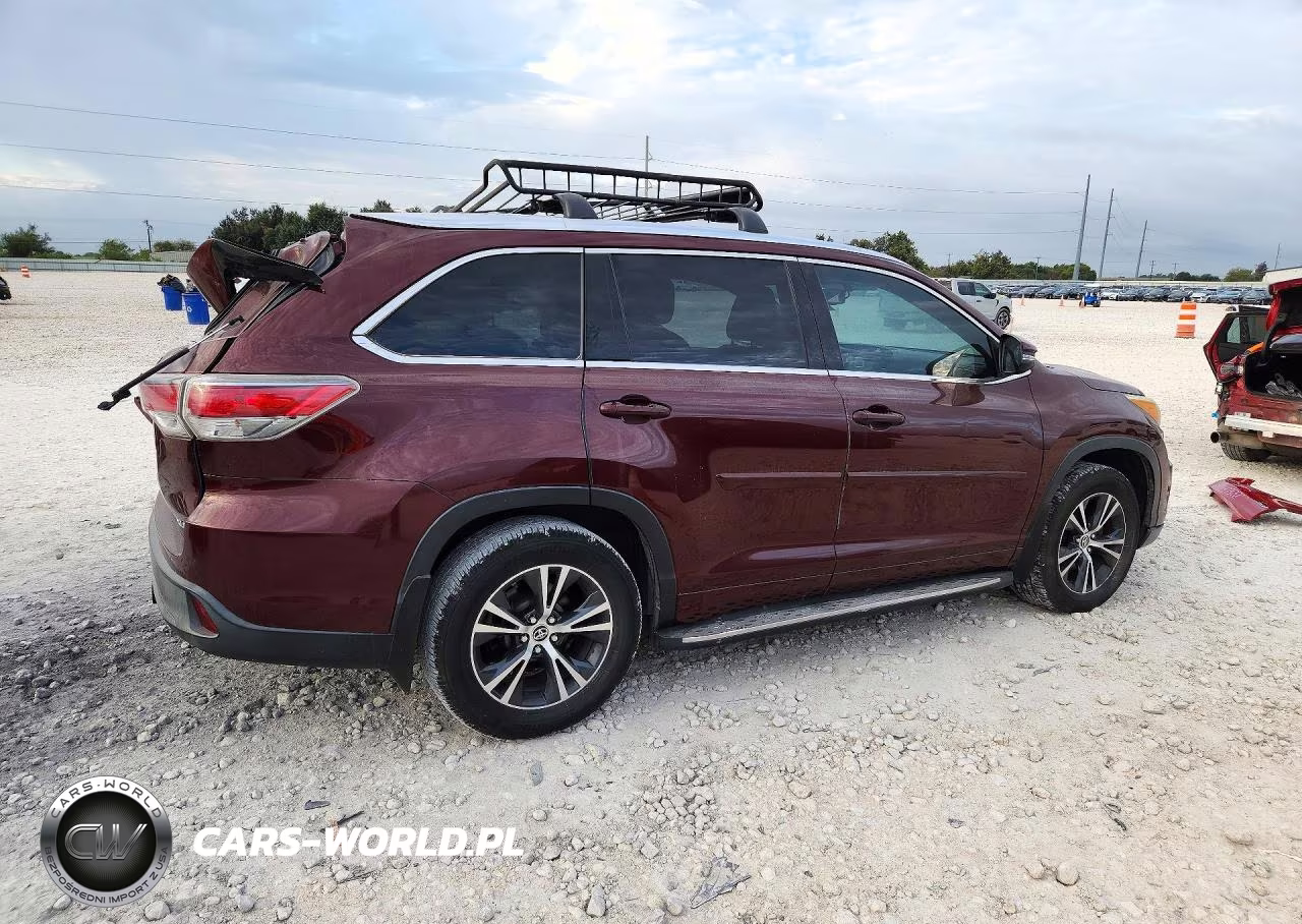 2016 Toyota Highlander Xle VIN:5TDKKRFH3GS136800 - 3