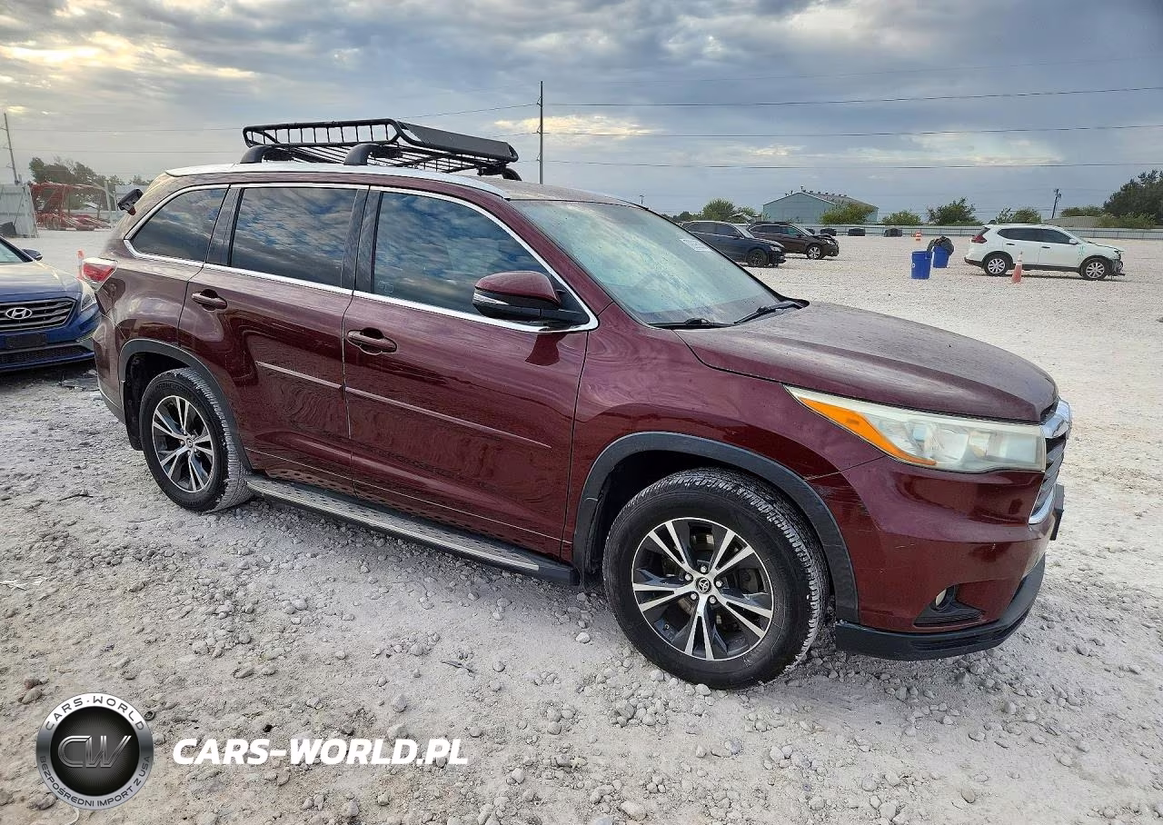 2016 Toyota Highlander Xle VIN:5TDKKRFH3GS136800 - 4