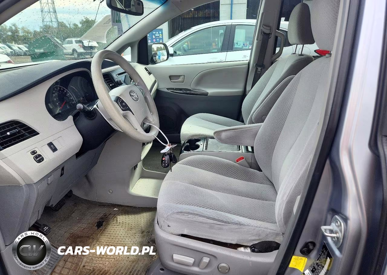 2012 Toyota Sienna Le VIN:5TDKK3DC9CS263971 - 7