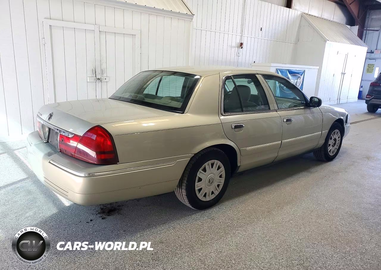 2004 Mercury Grand Marquis Gs VIN:2MEFM74WX4X687306 - 3