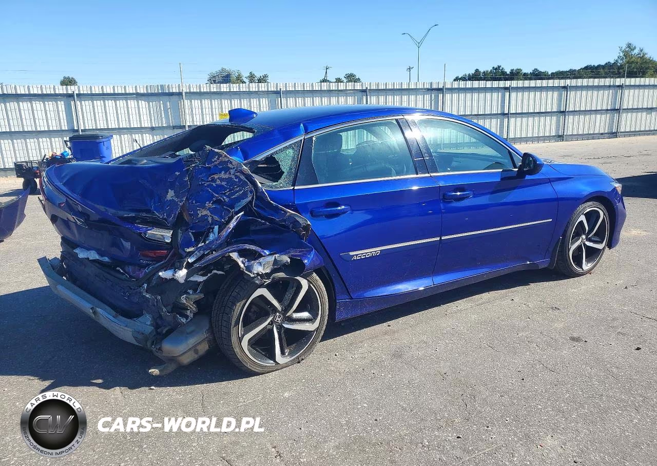 2018 Honda Accord Sport VIN:1HGCV1F37JA137651 - 3