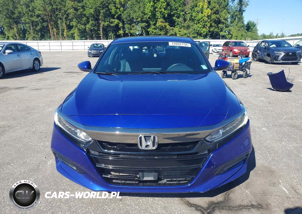 2018 Honda Accord Sport VIN:1HGCV1F37JA137651 - 5