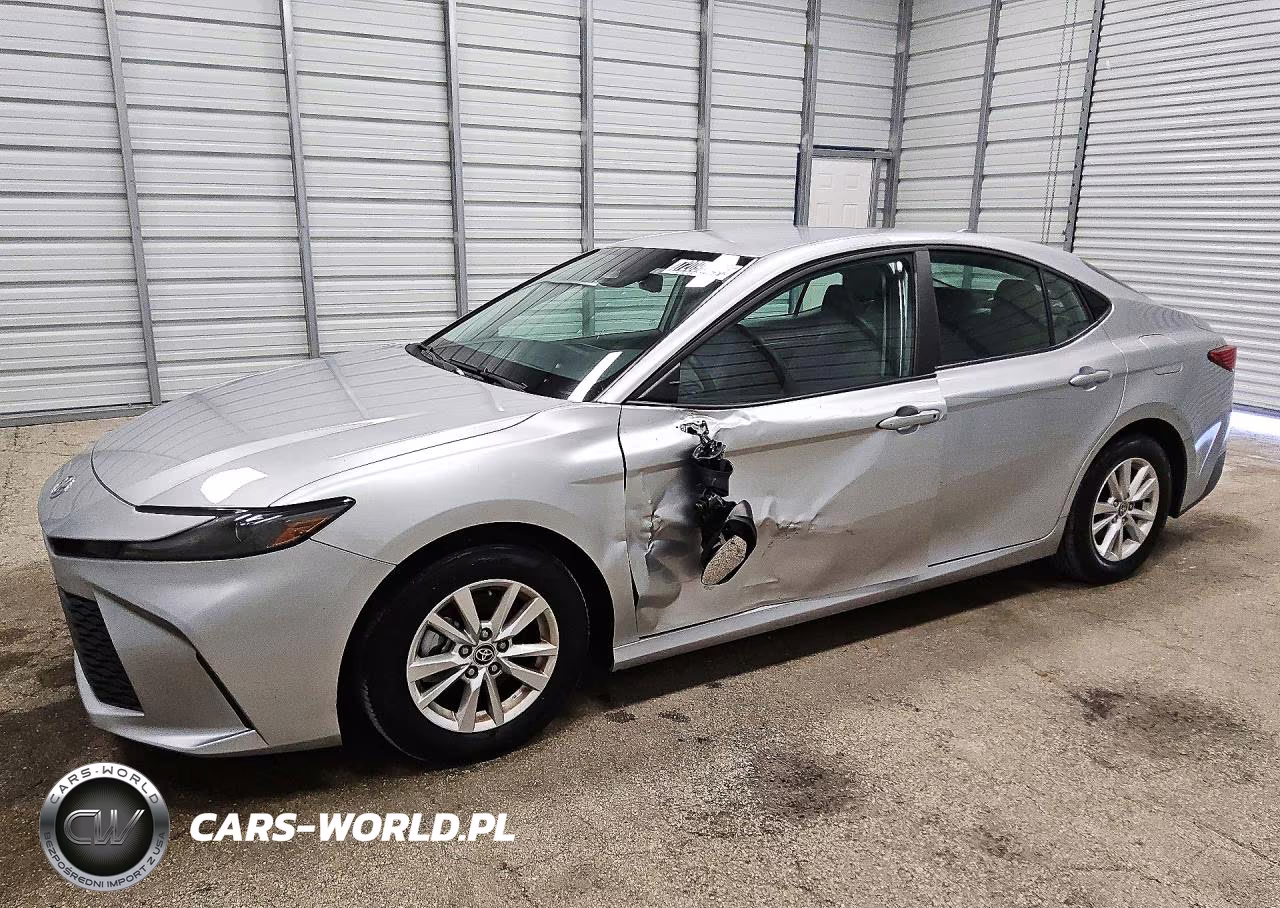 2026 Toyota Camry Le – zdjęcie 1 z 13