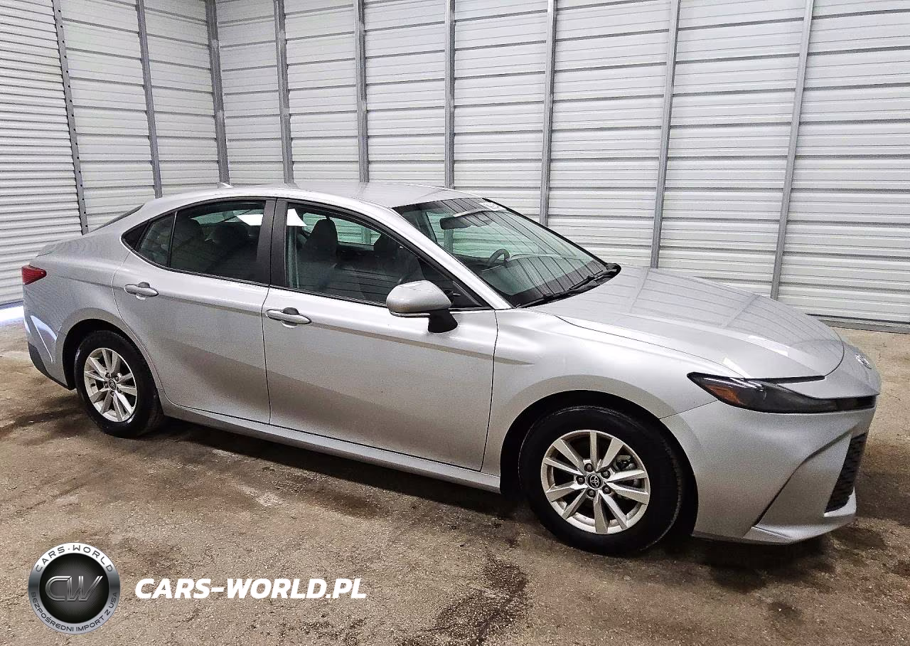 2026 Toyota Camry Le VIN:4T1DAACK7TU698729 - 4
