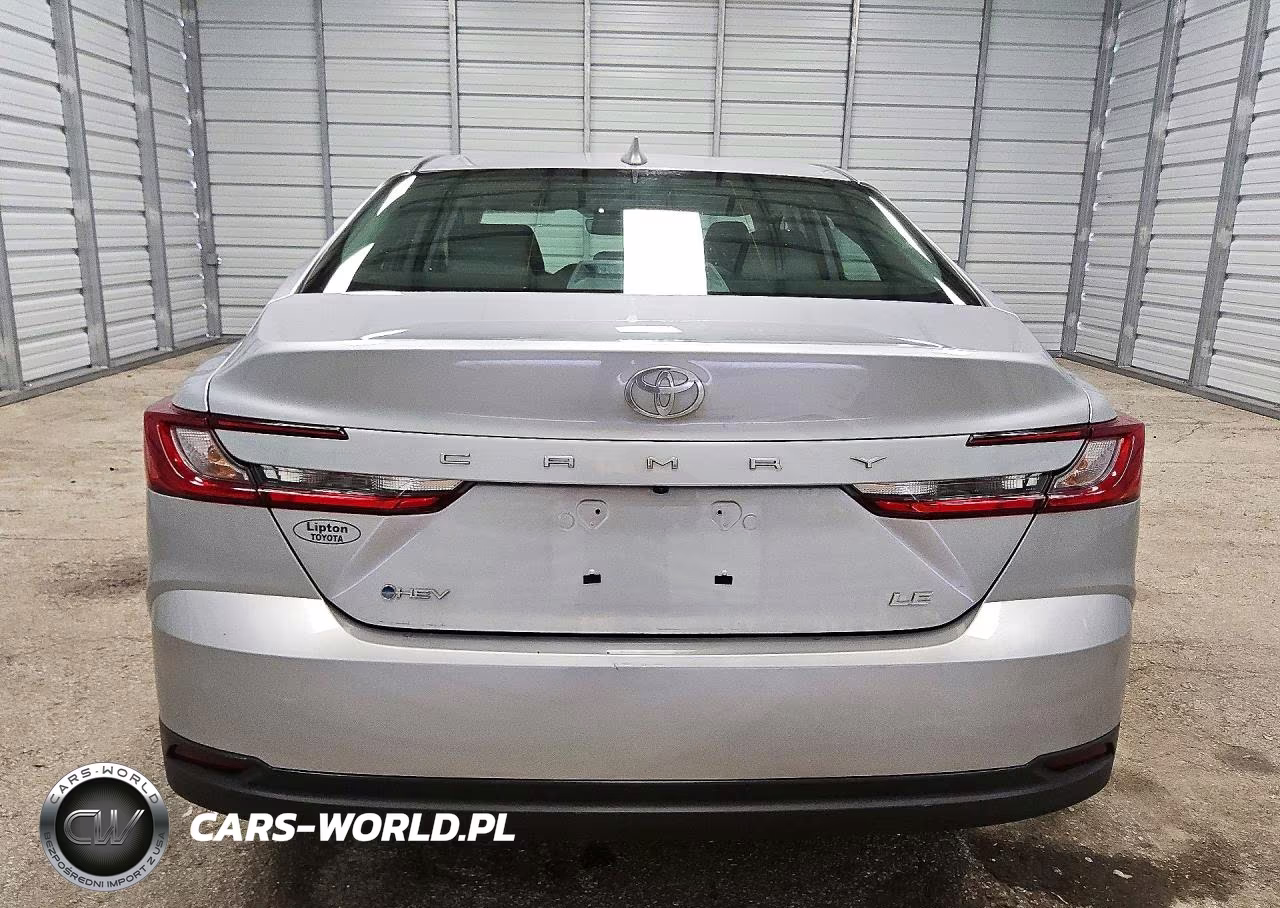 2026 Toyota Camry Le VIN:4T1DAACK7TU698729 - 6