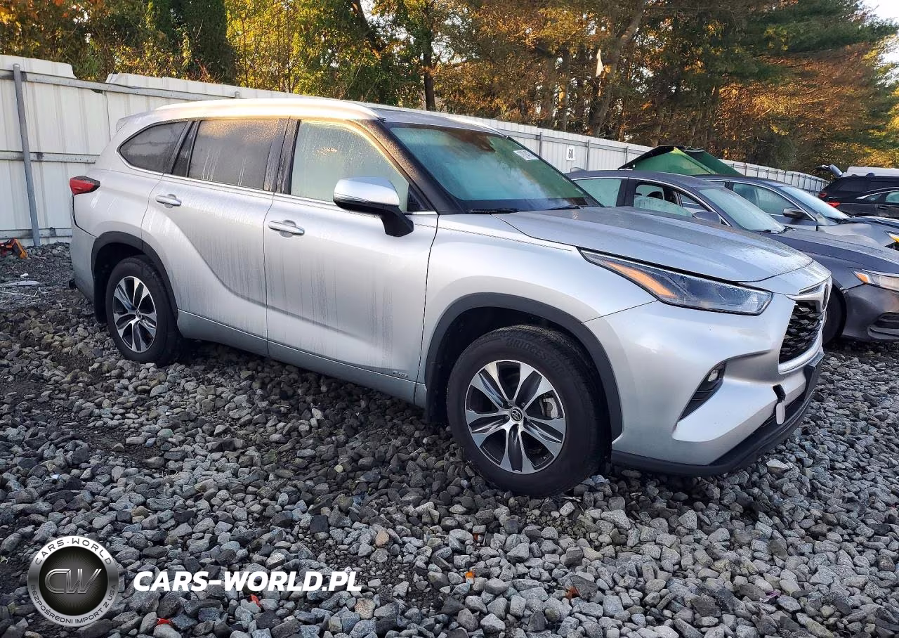 2025 Toyota Highlander Hybrid Xle VIN:5TDKBRCH6SS661881 - 4