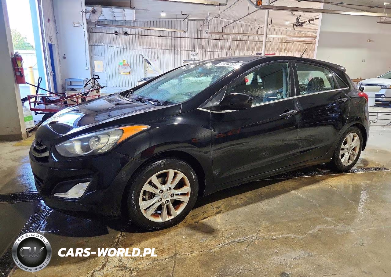 2014 Hyundai Elantra Gt Base – zdjęcie 1 z 12