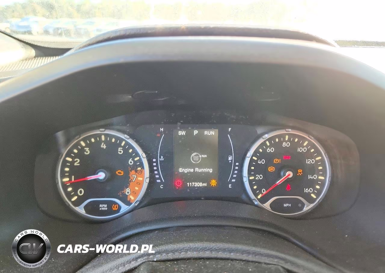2018 Jeep Renegade Sport VIN:ZACCJAABXJPG96619 - 9