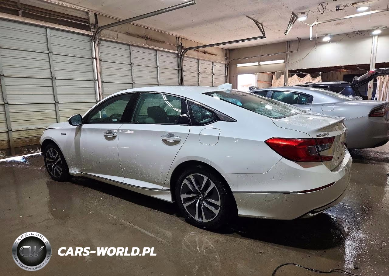 2018 Honda Accord Touring Hybrid VIN:1HGCV3F97JA002346 - 2