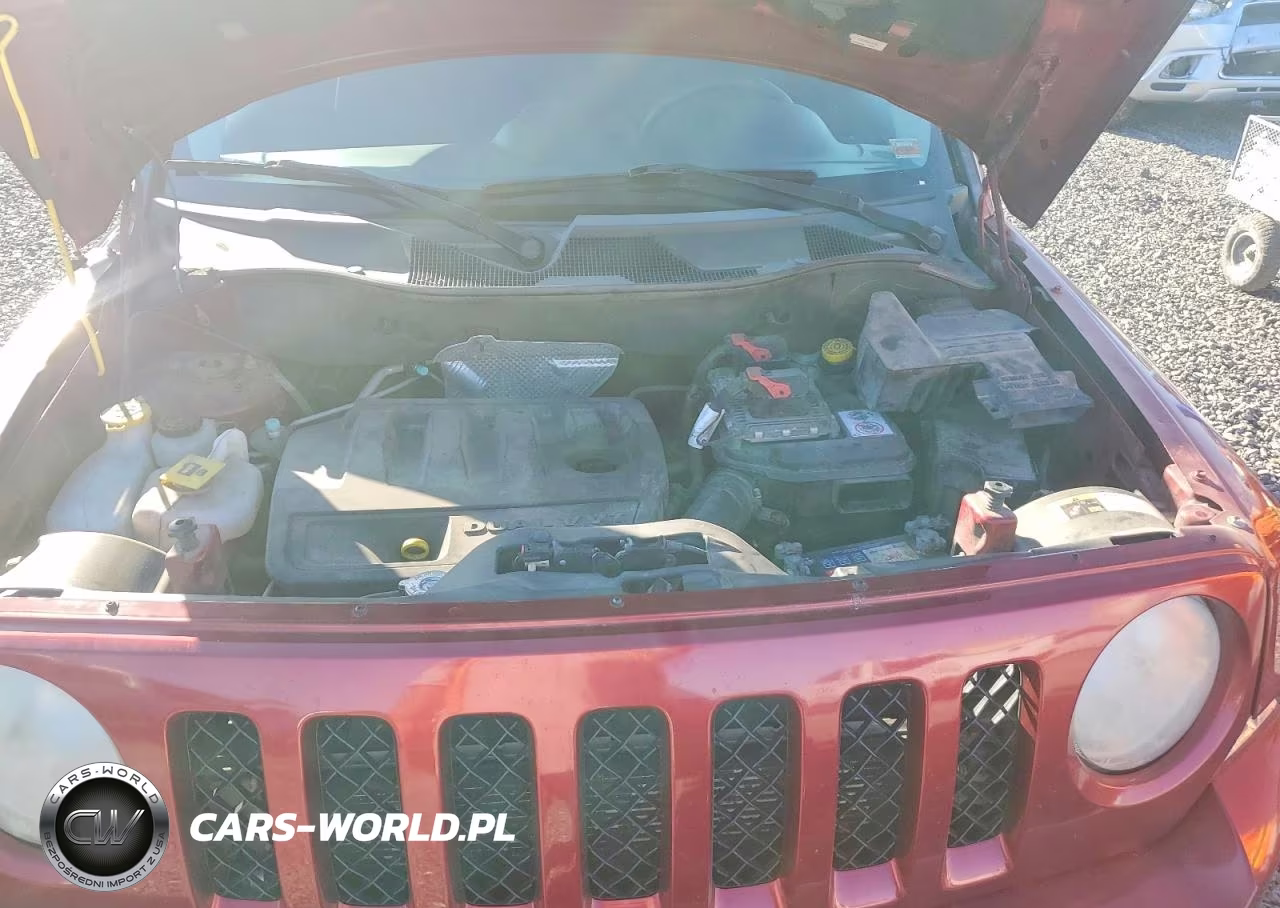 2014 Jeep Patriot Latitude VIN:1C4NJPFB3ED764199 - 12
