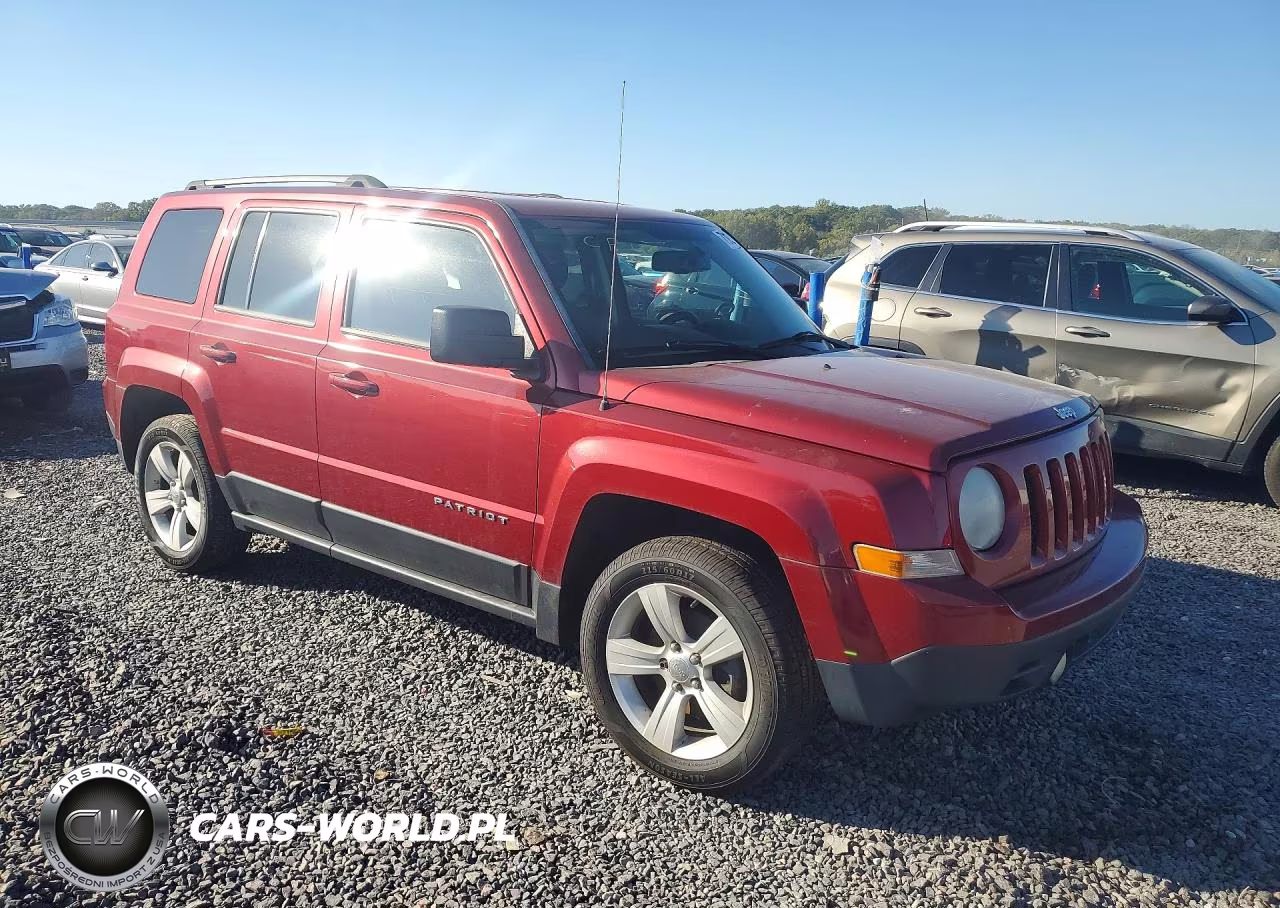 2014 Jeep Patriot Latitude VIN:1C4NJPFB3ED764199 - 4