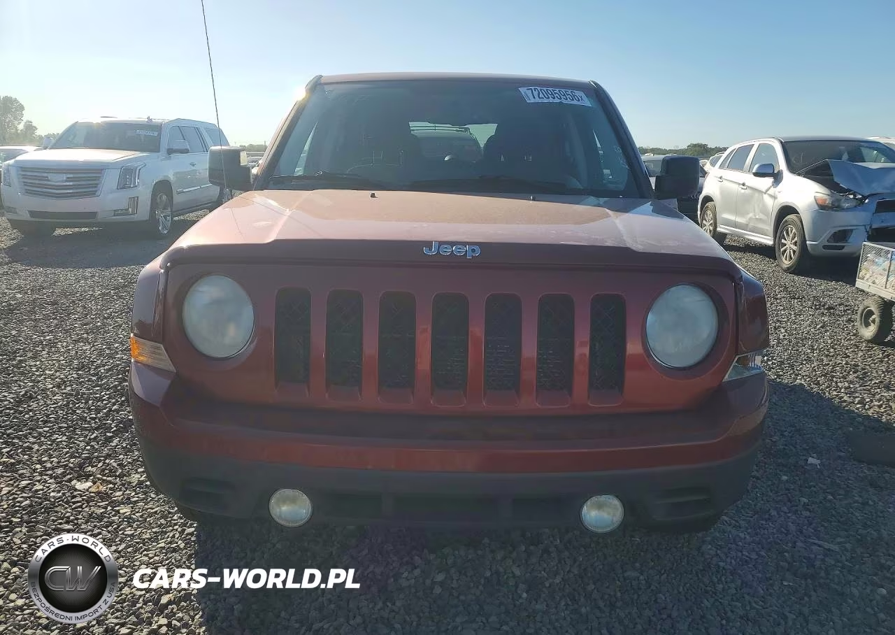 2014 Jeep Patriot Latitude VIN:1C4NJPFB3ED764199 - 5