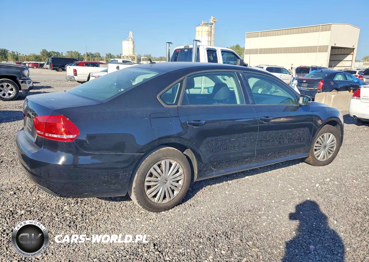 2014 Volkswagen Passat S VIN:1VWAH7A39EC054267 - 3