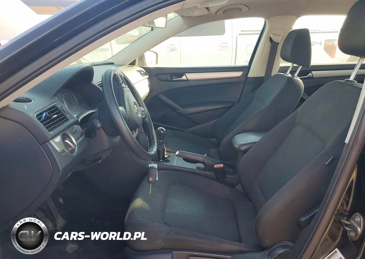 2014 Volkswagen Passat S VIN:1VWAH7A39EC054267 - 7