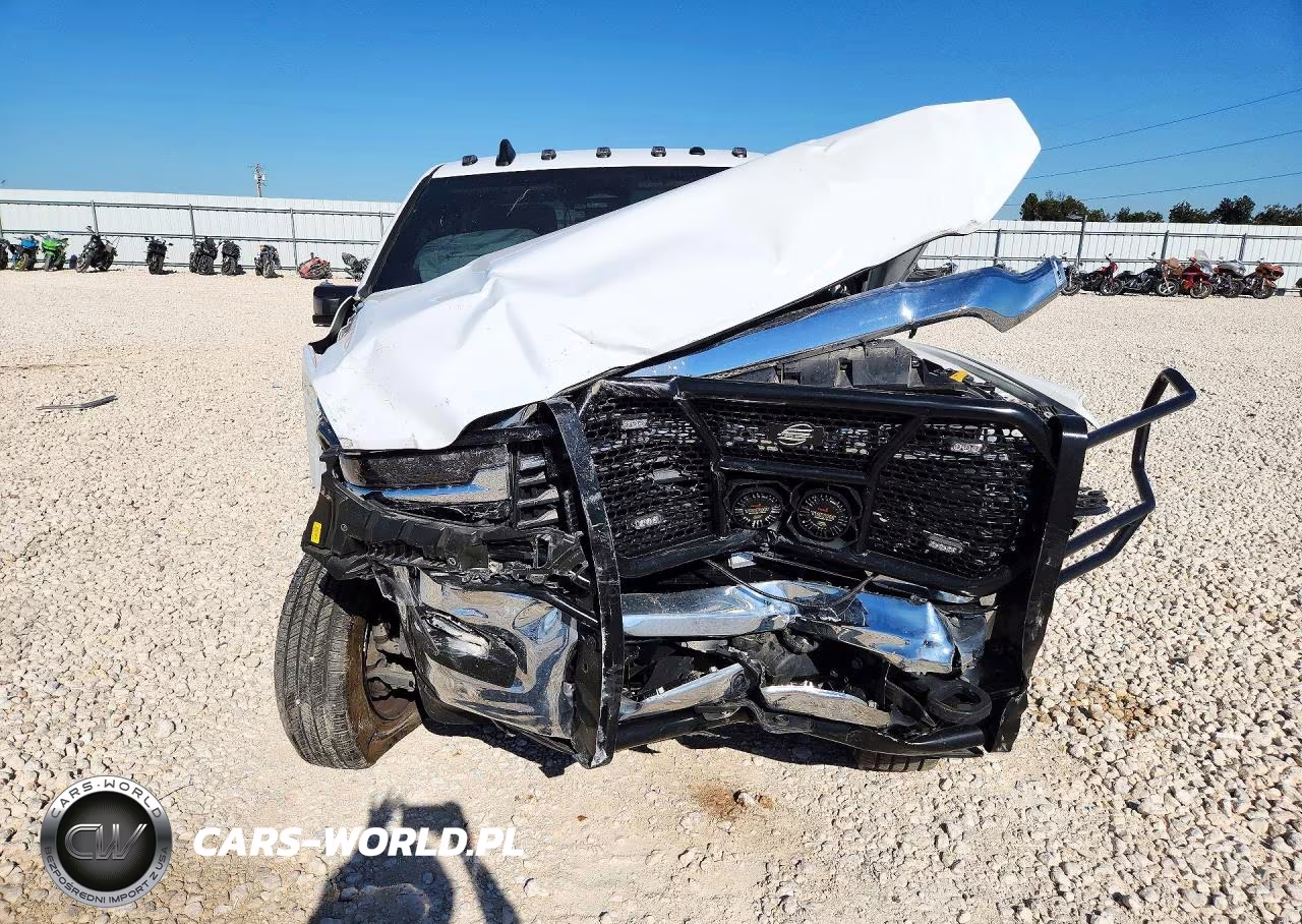 2025 Ram 2500 Tradesman VIN:3C6UR5HJ0SG545994 - 5