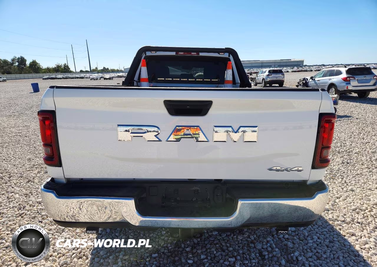 2025 Ram 2500 Tradesman VIN:3C6UR5HJ0SG545994 - 6