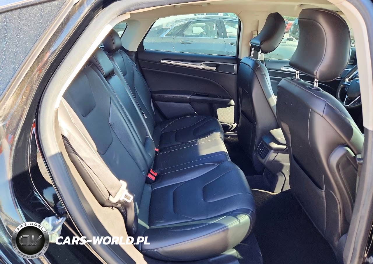 2016 Ford Fusion Titanium VIN:3FA6P0K97GR361288 - 10