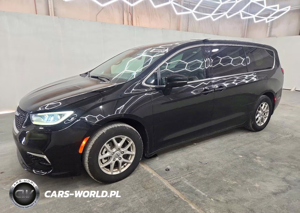 2025 Chrysler Pacifica Select