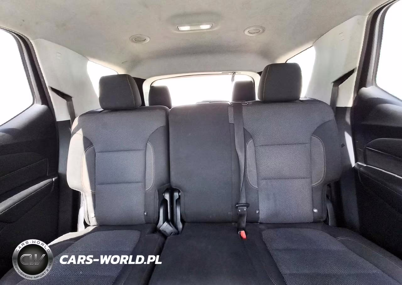2019 Chevrolet Traverse Ls VIN:1GNERFKW4KJ166137 - 10