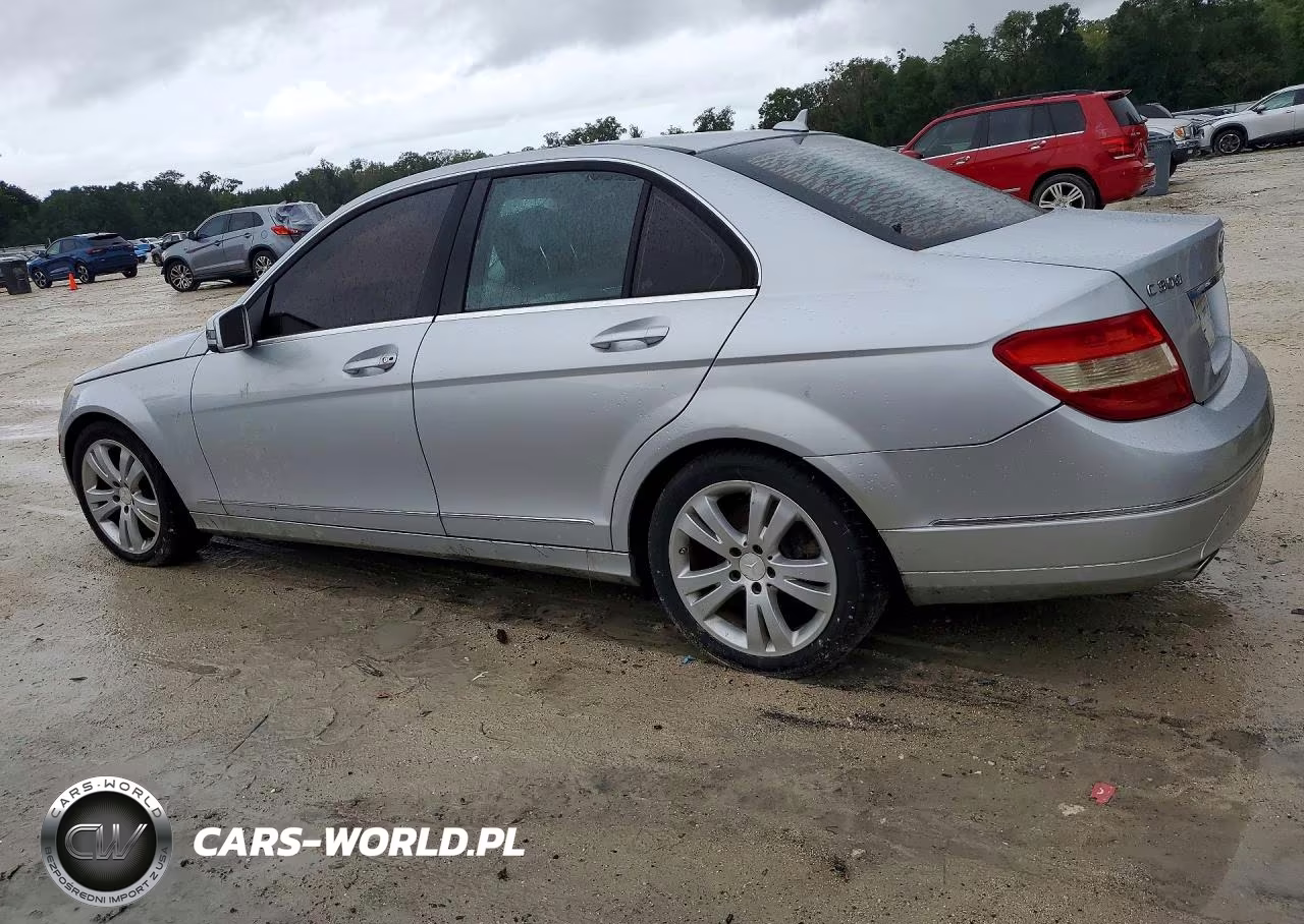 2011 Mercedes-Benz C 300 VIN:WDDGF5EB2BA471011 - 2